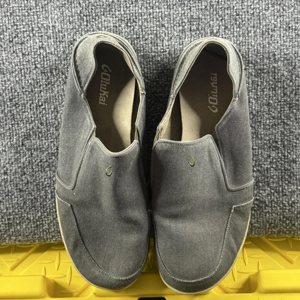OluKai Nohea Lole Shoes Mens Size 10.5 Gray Canvas Slip On Logo Comfort